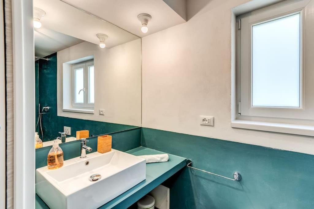 Trastevere 2 Bdr Orto Botanico With Private Patio Rom