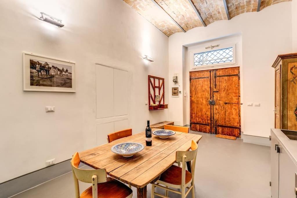 Trastevere 2 Bdr Orto Botanico With Private Patio Rom
