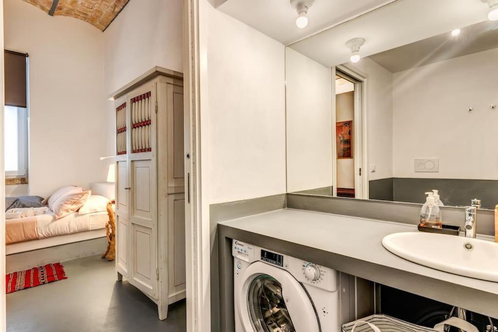 Apartment Trastevere 2 Bdr Orto Botanico With Private Patio *