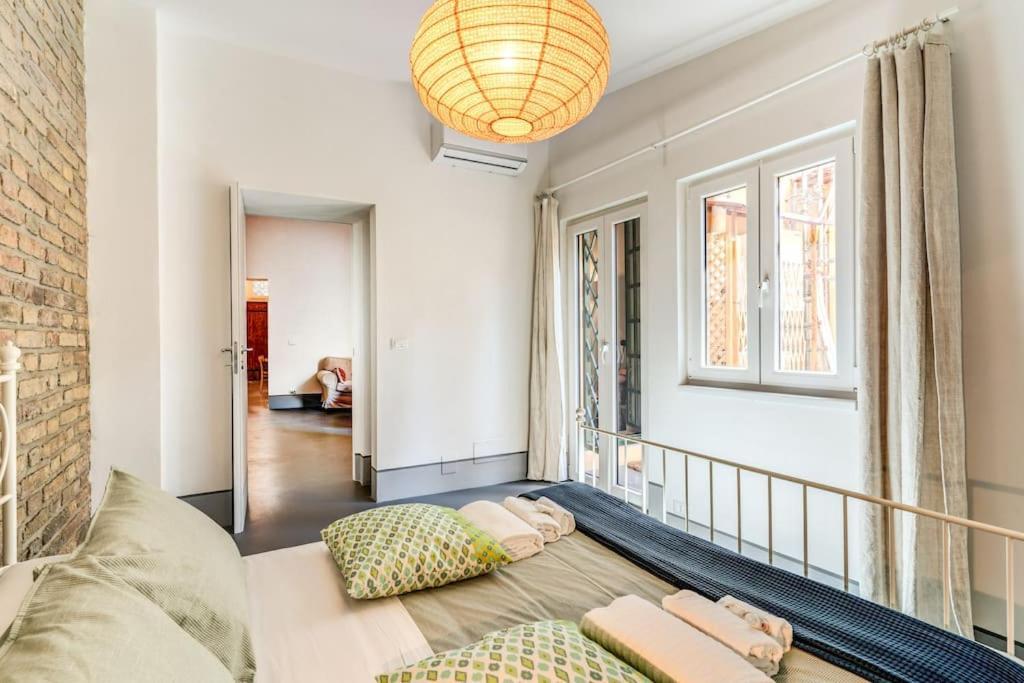 Trastevere 2 Bdr Orto Botanico With Private Patio Rom